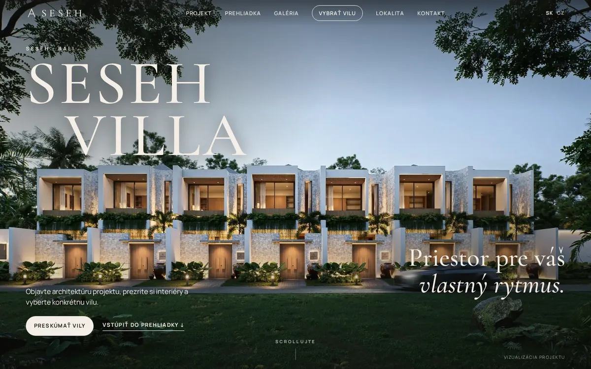 Úvodní scéna webu Seseh Villa s řadou vil za soumraku